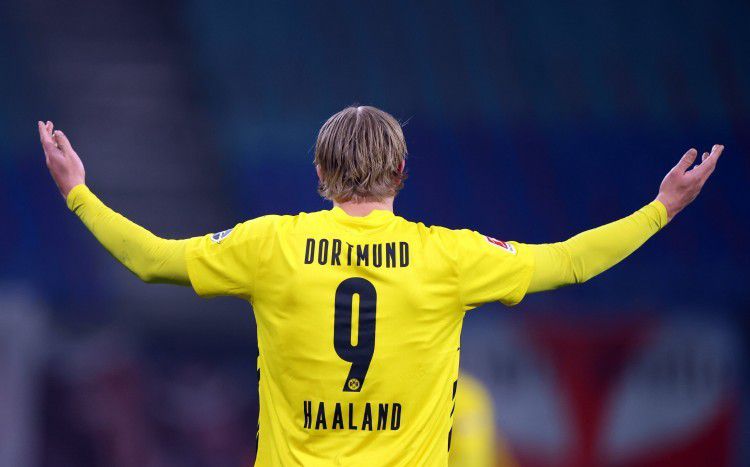 精品制服美女丁香